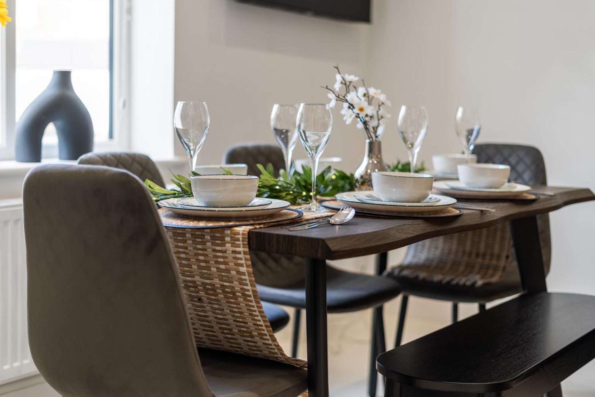 2025 Award Winning - 2 Bedroom Luxury Apartment Next To Wembley Stadium Лондон Екстериор снимка
